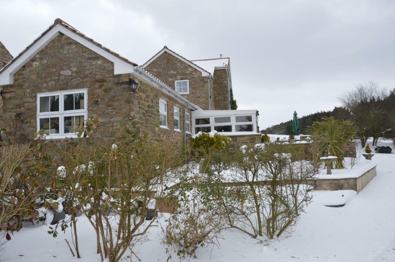 Middlehead Cottages Pickering Bagian luar foto