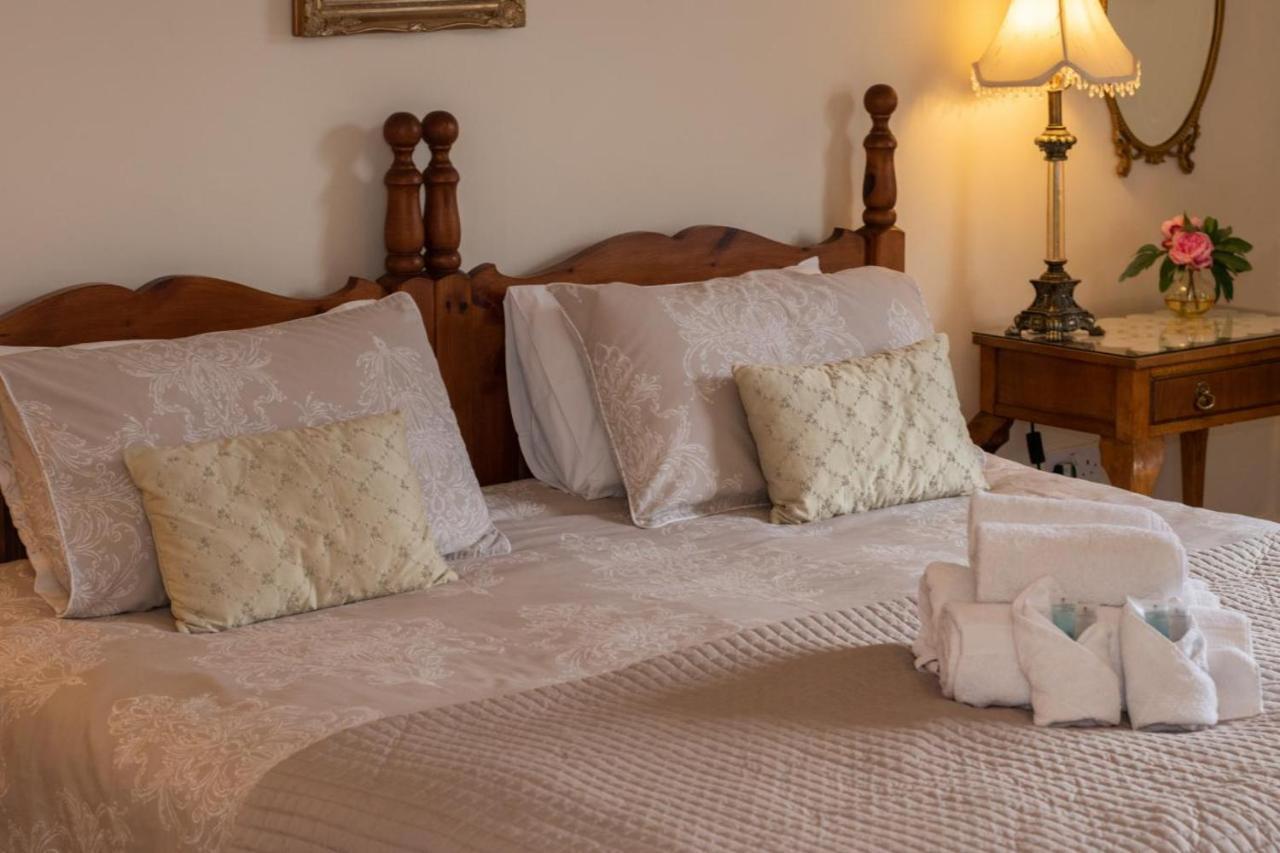 Middlehead Cottages Pickering Bagian luar foto