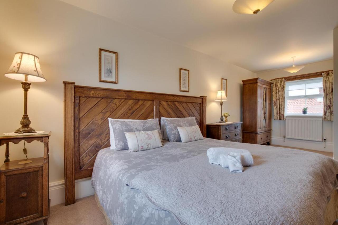 Middlehead Cottages Pickering Bagian luar foto